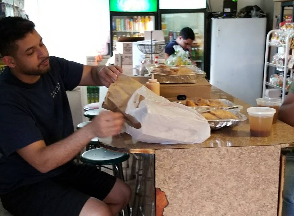 Empanada and Delicious | restaurant | 333 Broadway, Passaic, NJ 07055, USA | 8622387208 OR +1 862-238-7208