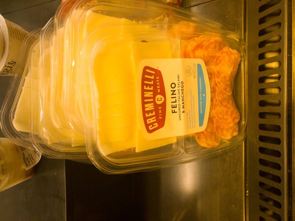 Starbucks | cafe | 860 W 75th St #104, Naperville, IL 60565, USA | 6305796102 OR +1 630-579-6102