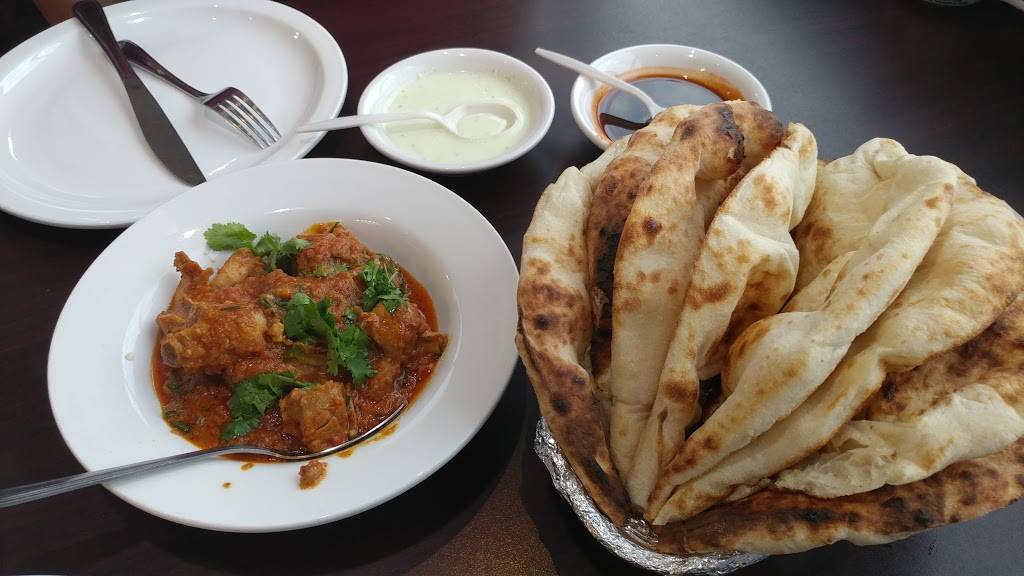 Halal Shamiana Restaurant | restaurant | 816 Britannia Rd W unit 101, Mississauga, ON L5V 0A6, Canada | 9055675087 OR +1 905-567-5087