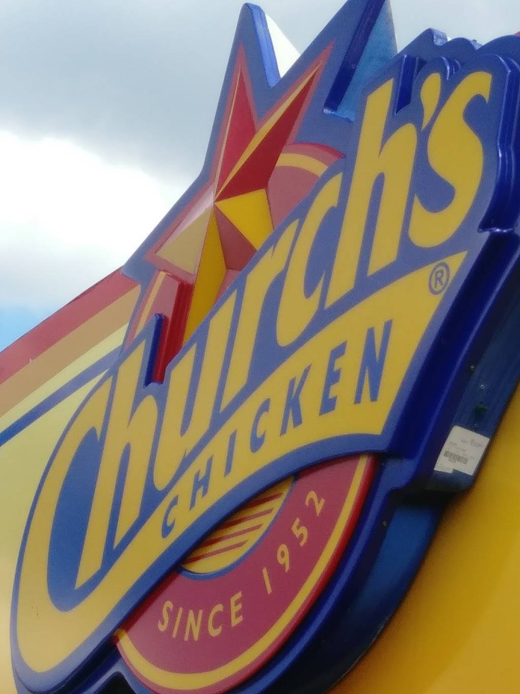 Churchs Chicken | restaurant | 13611 W, Eight Mile Rd, Detroit, MI 48235, USA | 3133456879 OR +1 313-345-6879