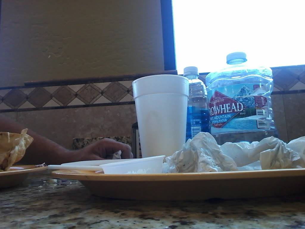 Tortas La Presa | restaurant | 767 E Broadway Rd, Mesa, AZ 85204, USA | 4809692929 OR +1 480-969-2929