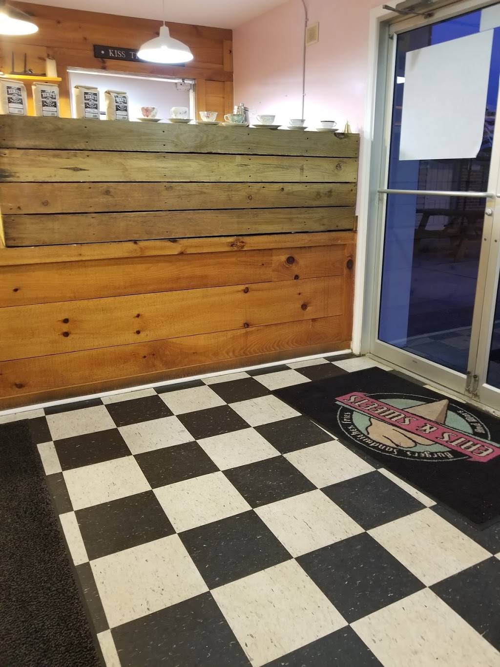 Eats & Sweets | restaurant | 305 Pylesville Rd, Pylesville, MD 21132, USA | 4434240800 OR +1 443-424-0800