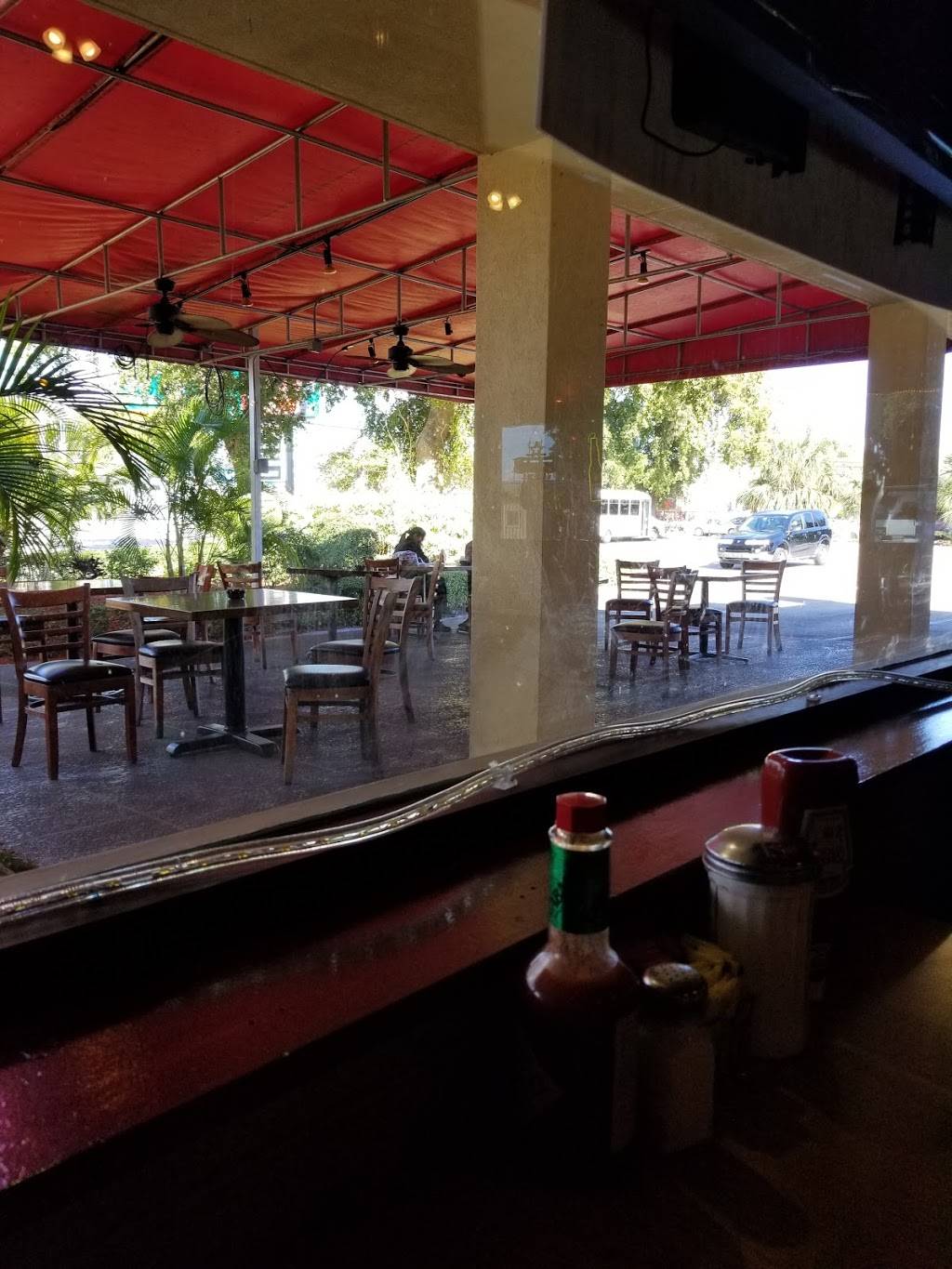 The Reef | restaurant | 2460 W State Rd 84, Fort Lauderdale, FL 33312, USA | 9545836632 OR +1 954-583-6632