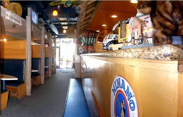 Beach Hut Deli | meal takeaway | 6823 Douglas Blvd, Granite Bay, CA 95746, USA | 9167913130 OR +1 916-791-3130