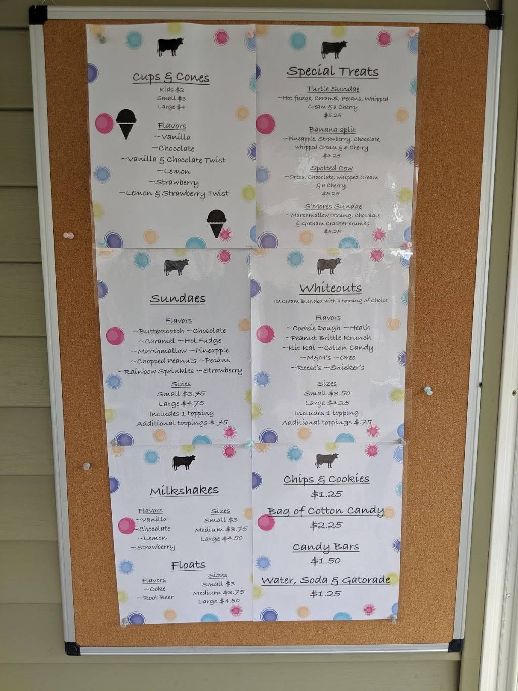 The Frosty Cow | restaurant | 100 W Washington St, Greenview, IL 62642, USA | 2174161501 OR +1 217-416-1501