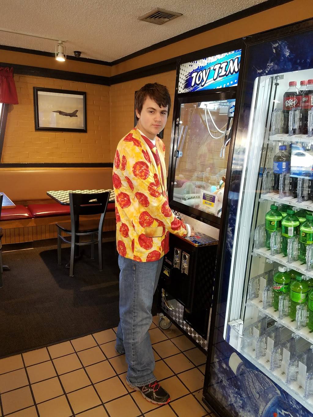 Pizza Hut | restaurant | 7385 Garners Ferry Rd, Columbia, SC 29209, USA | 8037768011 OR +1 803-776-8011