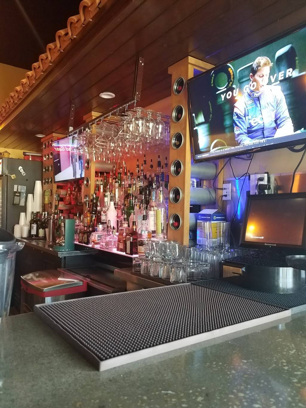 Casa Colombia | restaurant | 2409 E 7th St, Austin, TX 78702, USA | 5124959425 OR +1 512-495-9425