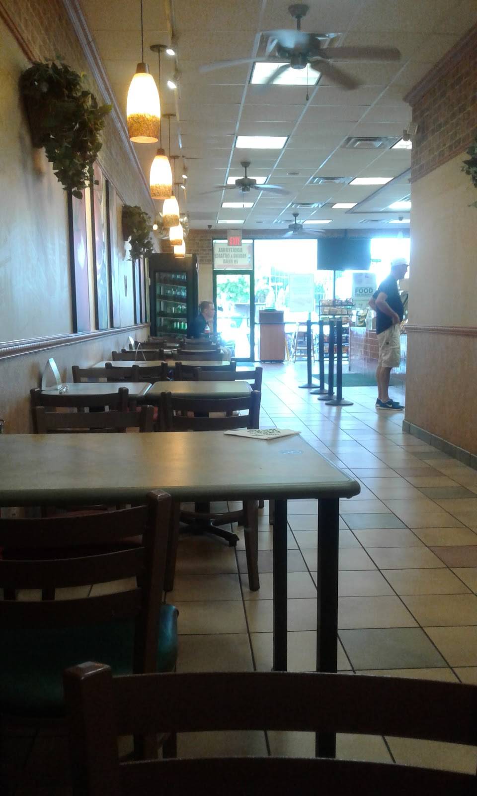 Subway Restaurants | restaurant | 8417 Old Courthouse Rd B, Vienna, VA 22182, USA | 7038830636 OR +1 703-883-0636