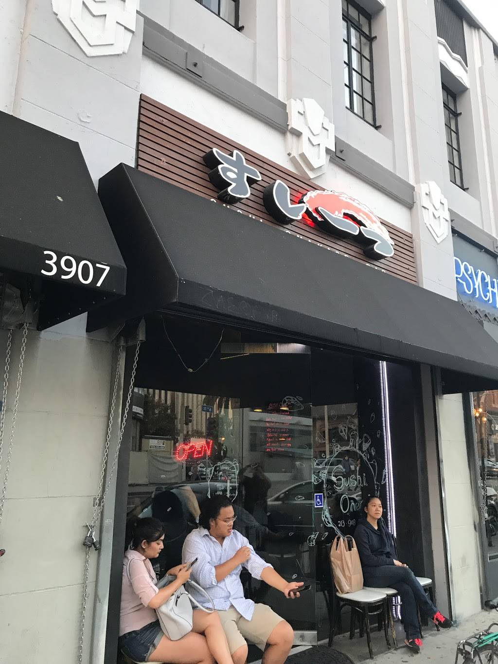 Sushi One | restaurant | 3905 W 6th St, Los Angeles, CA 90020, USA | 2139085082 OR +1 213-908-5082