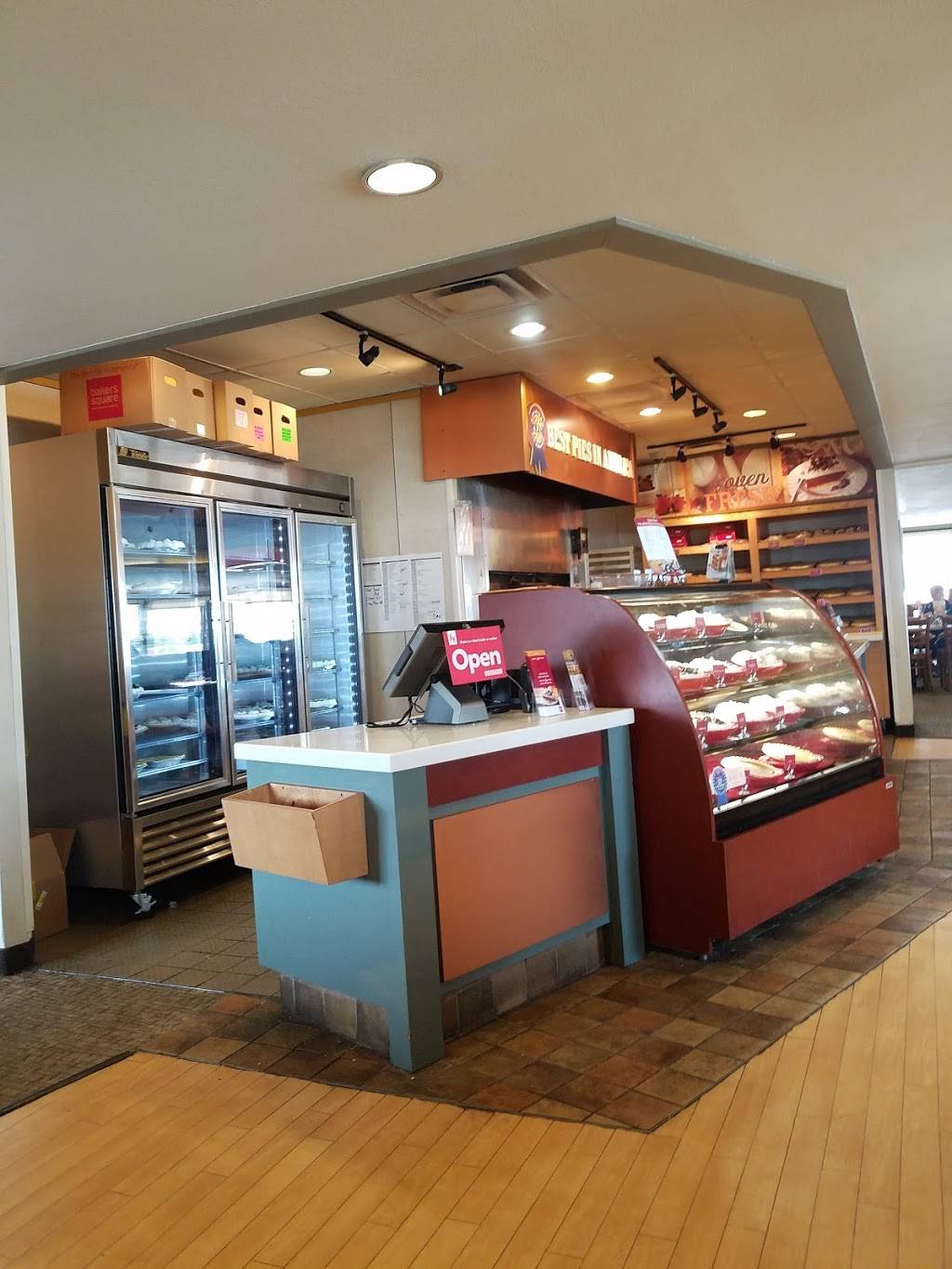 Bakers Square Restaurant & Bakery | restaurant | 5220 N Harlem Ave, Chicago, IL 60656, USA | 7737928481 OR +1 773-792-8481