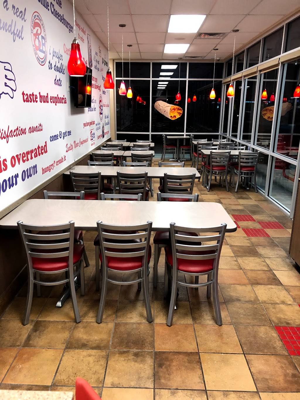 Blakes Lotaburger | restaurant | 7017 N Mesa St, El Paso, TX 79912, USA | 9157306264 OR +1 915-730-6264