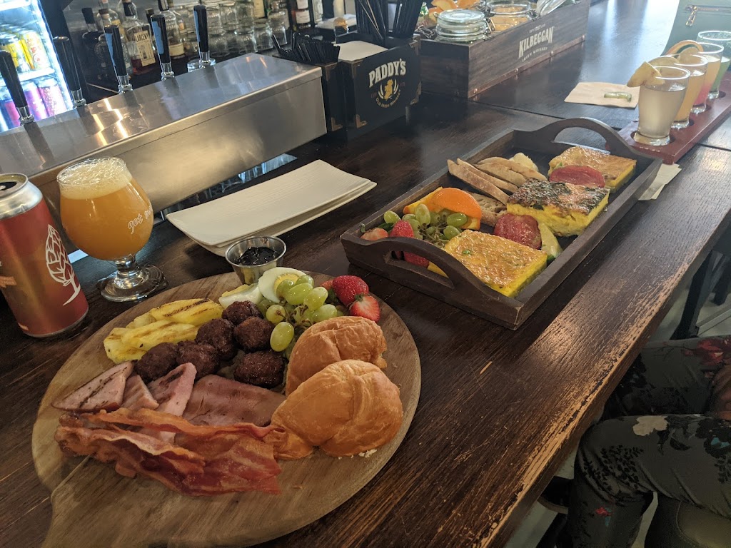 Board & Bar Charcuterie | restaurant | 208 W Water St #6, Syracuse, NY 13202, USA | 3154976229 OR +1 315-497-6229