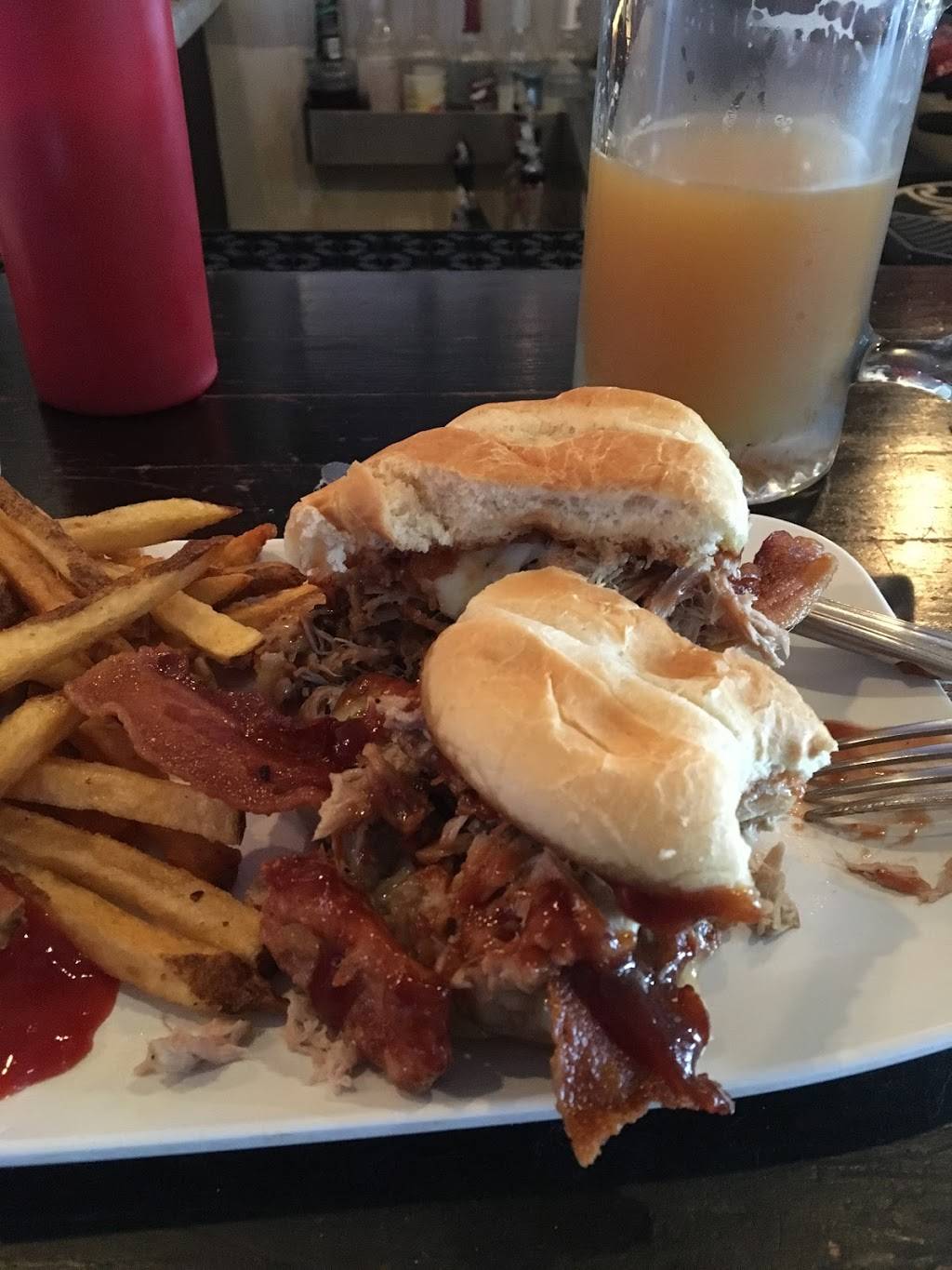 Rams Riverhouse | restaurant | 102 S Main St, Port Byron, IL 61275, USA | 3095233400 OR +1 309-523-3400