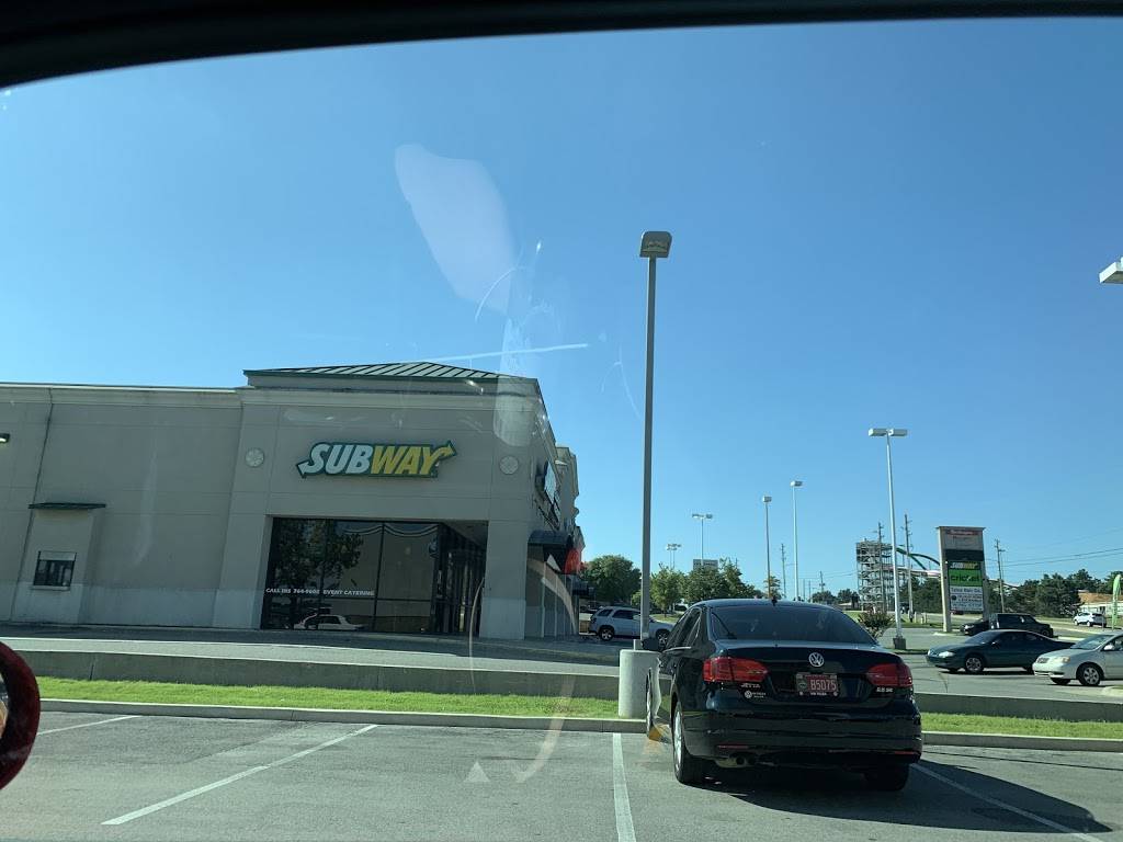 Subway | restaurant | 1911 S Yale Ave, Tulsa, OK 74112, USA | 9187649600 OR +1 918-764-9600