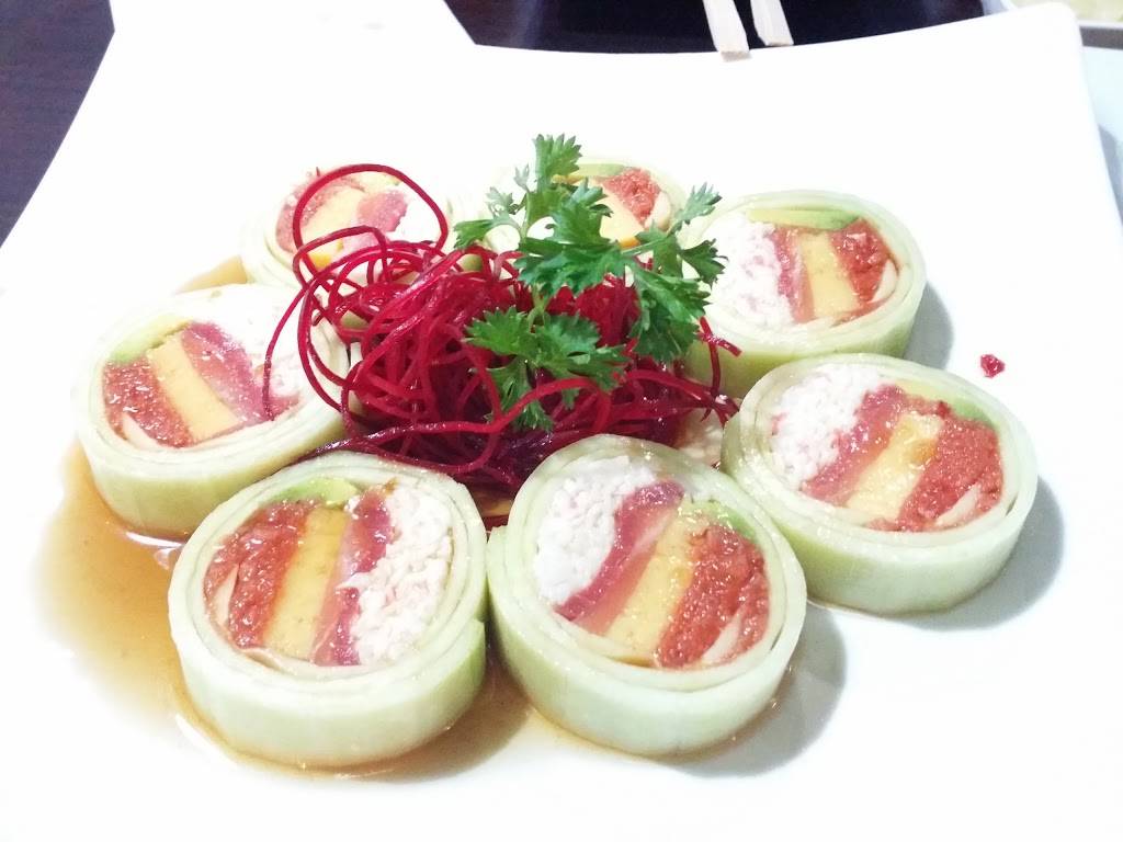 Hotto Sushi | restaurant | 1111 Town and Country Rd #2, Orange, CA 92868, USA | 7148355758 OR +1 714-835-5758