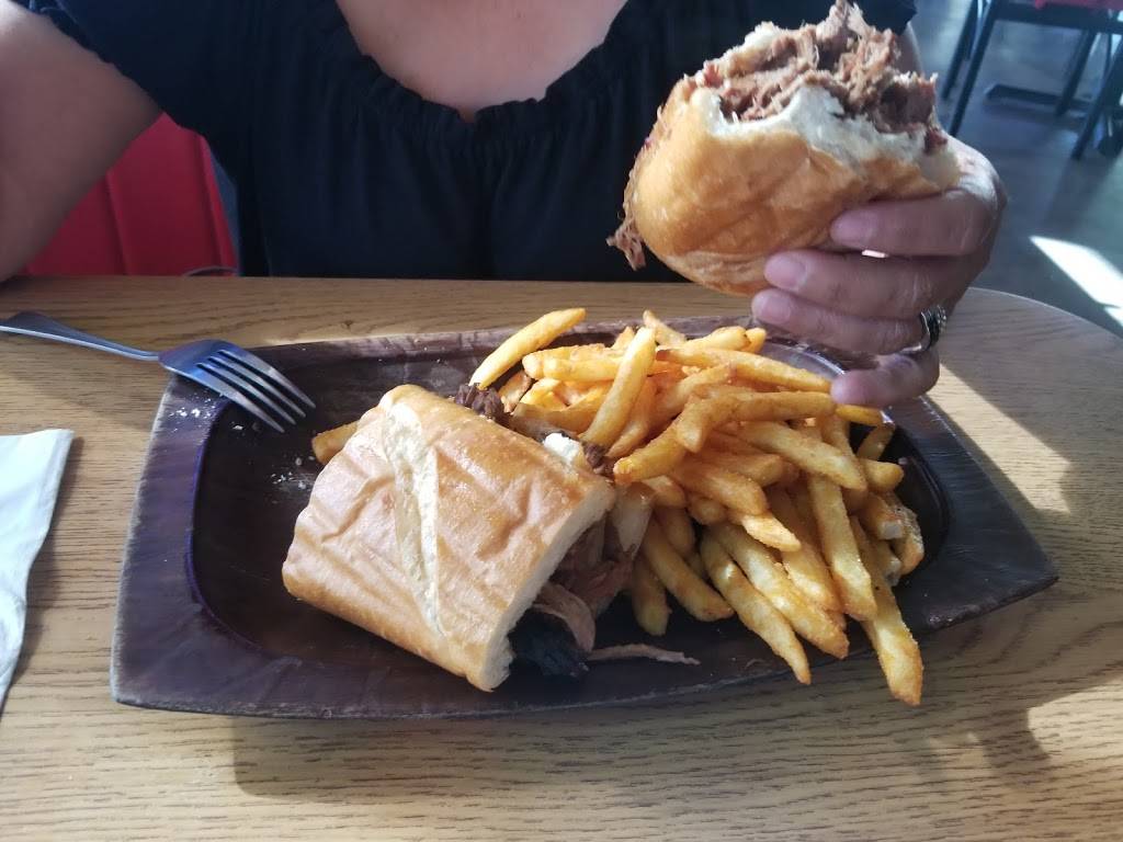 SmokeHouse Bar & Grill | restaurant | 38743 CA-99, Kingsburg, CA 93631, USA | 5598978000 OR +1 559-897-8000