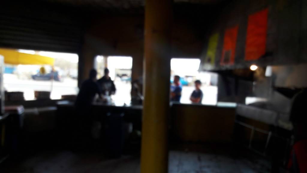 ROSSY POLLOS Y ALGO MAS | restaurant | Av Flores Magón, Padre Salvatierra 16-A, Salvatierra, 22604 Tijuana, B.C., Mexico | 016644489700 OR +52 664 448 9700