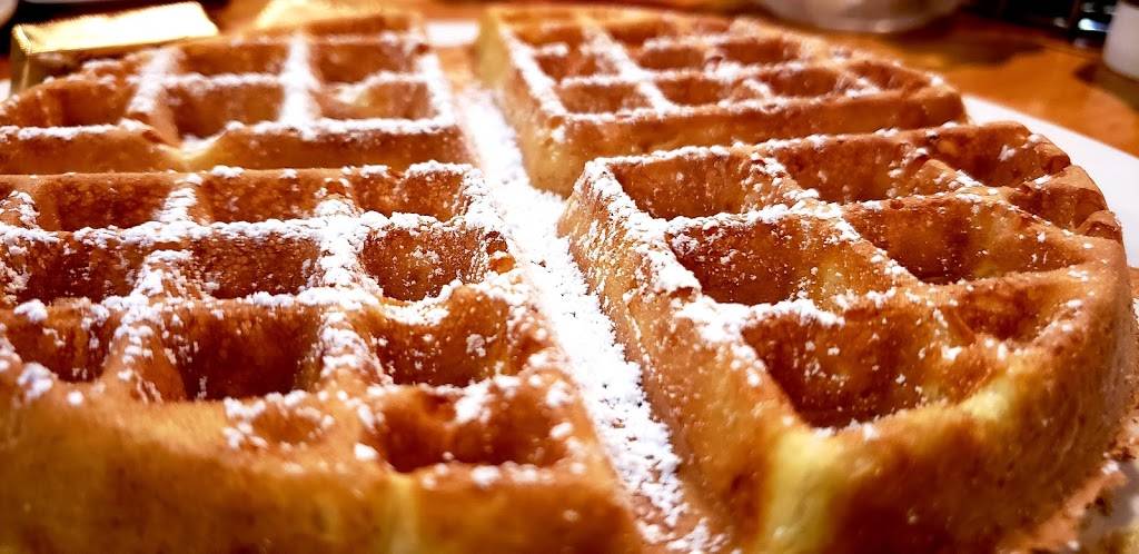 Columbine Café | cafe | 109 S Main St, Breckenridge, CO 80424, USA | 9705474474 OR +1 970-547-4474