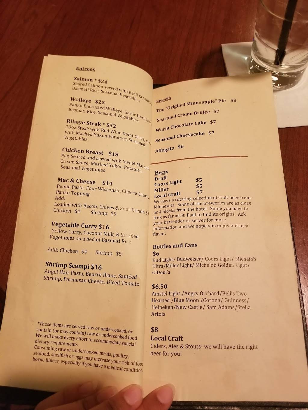 Krona Bar & Grill Restaurant | restaurant | 618 2nd Ave S, Minneapolis, MN 55402, USA | 6123382288 OR +1 612-338-2288