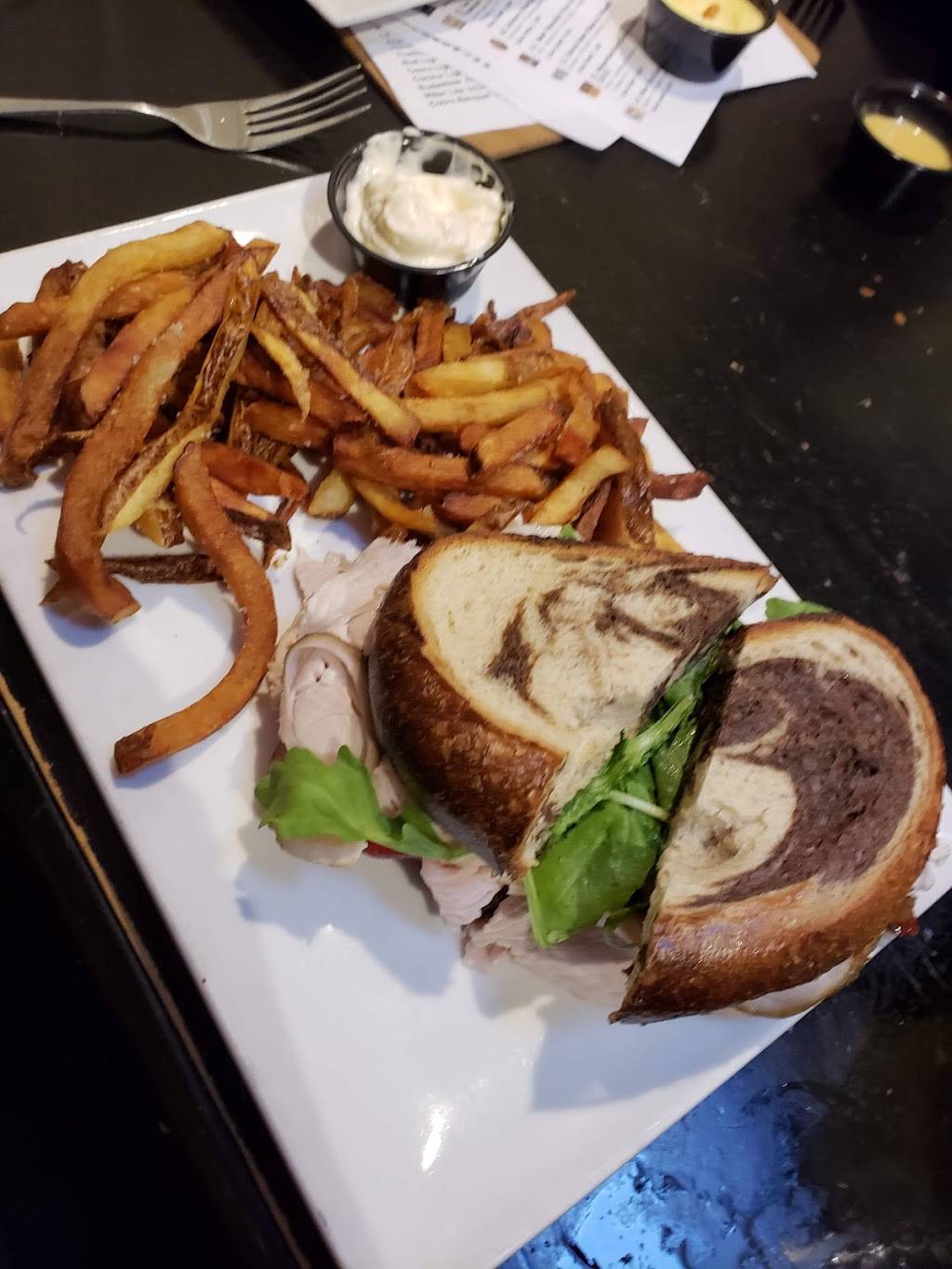 Righteous Tap House | restaurant | 1548 Shadyside Rd, West Chester, PA 19380, USA | 4845930850 OR +1 484-593-0850