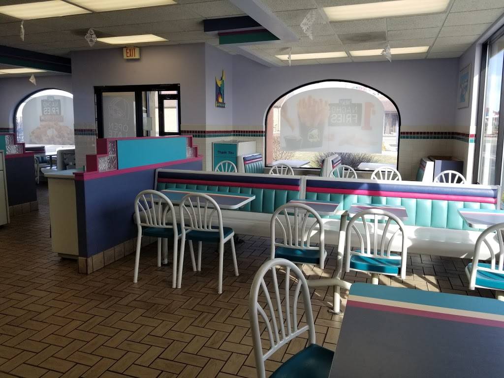 Taco Bell | meal takeaway | 113 Commerce Ln, Bluffton, OH 45817, USA | 4193695606 OR +1 419-369-5606