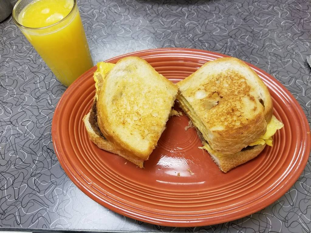 Kelly Os Diner in the Strip | restaurant | 100 24th St, Pittsburgh, PA 15222, USA | 4122323447 OR +1 412-232-3447