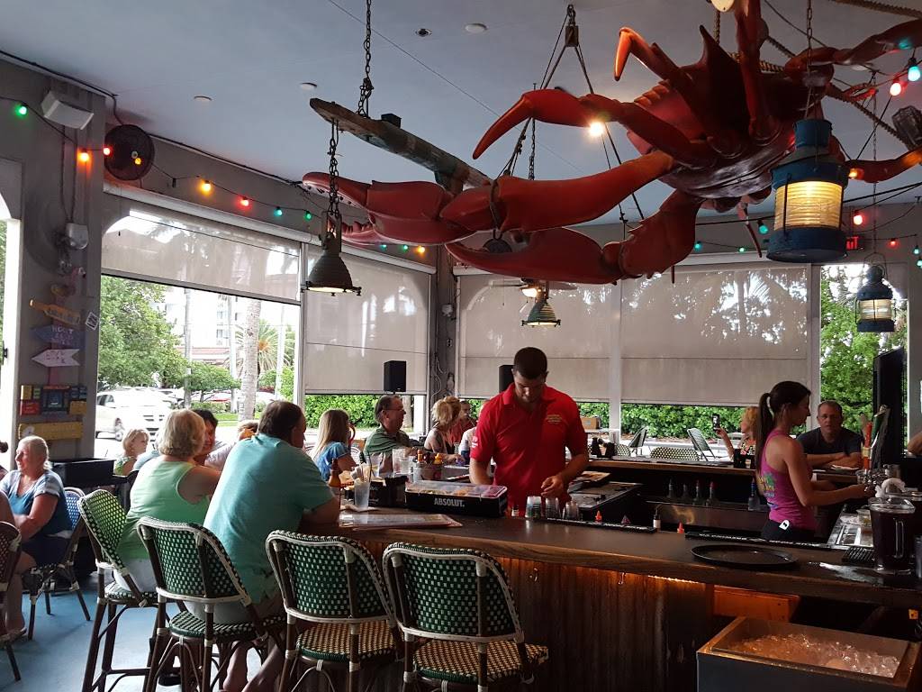 Johnny Longboats | restaurant | 2401 N Ocean Ave, Riviera Beach, FL 33404, USA | 5612492795 OR +1 561-249-2795