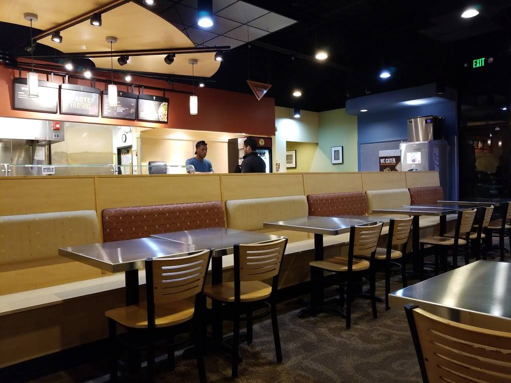 QDOBA Mexican Eats | restaurant | 5880 Belleville Crossing St, Belleville, IL 62226, USA | 6183103000 OR +1 618-310-3000