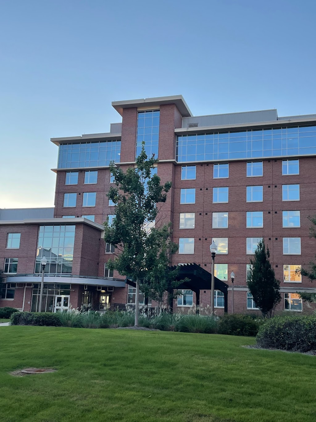 McMizzle Hizzle | restaurant | 1600 10th Ave S, Birmingham, AL 35205, USA | 2053968501 OR +1 205-396-8501