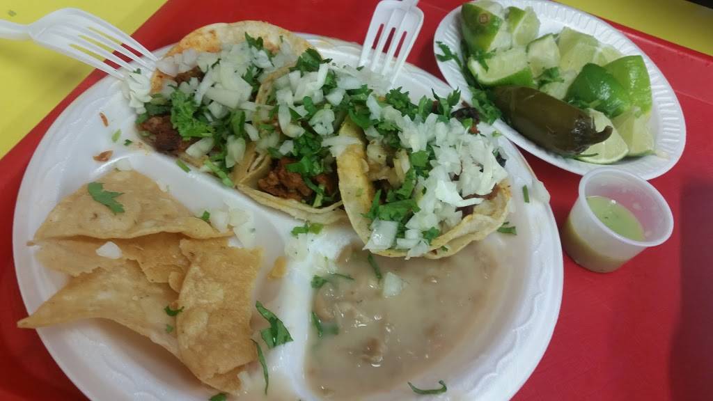 Taqueria La Suprema | restaurant | 4237, 1591 E Date St, San Bernardino, CA 92404, USA | 9098818555 OR +1 909-881-8555