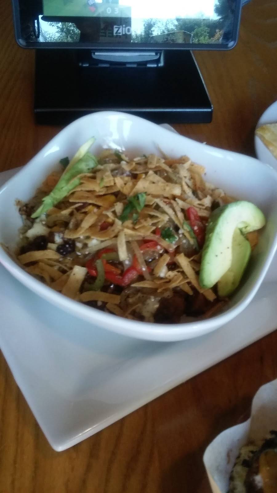 D & J Asian Grill | restaurant | 7611 W Thomas Rd, Phoenix, AZ 85033, USA | 6232472282 OR +1 623-247-2282