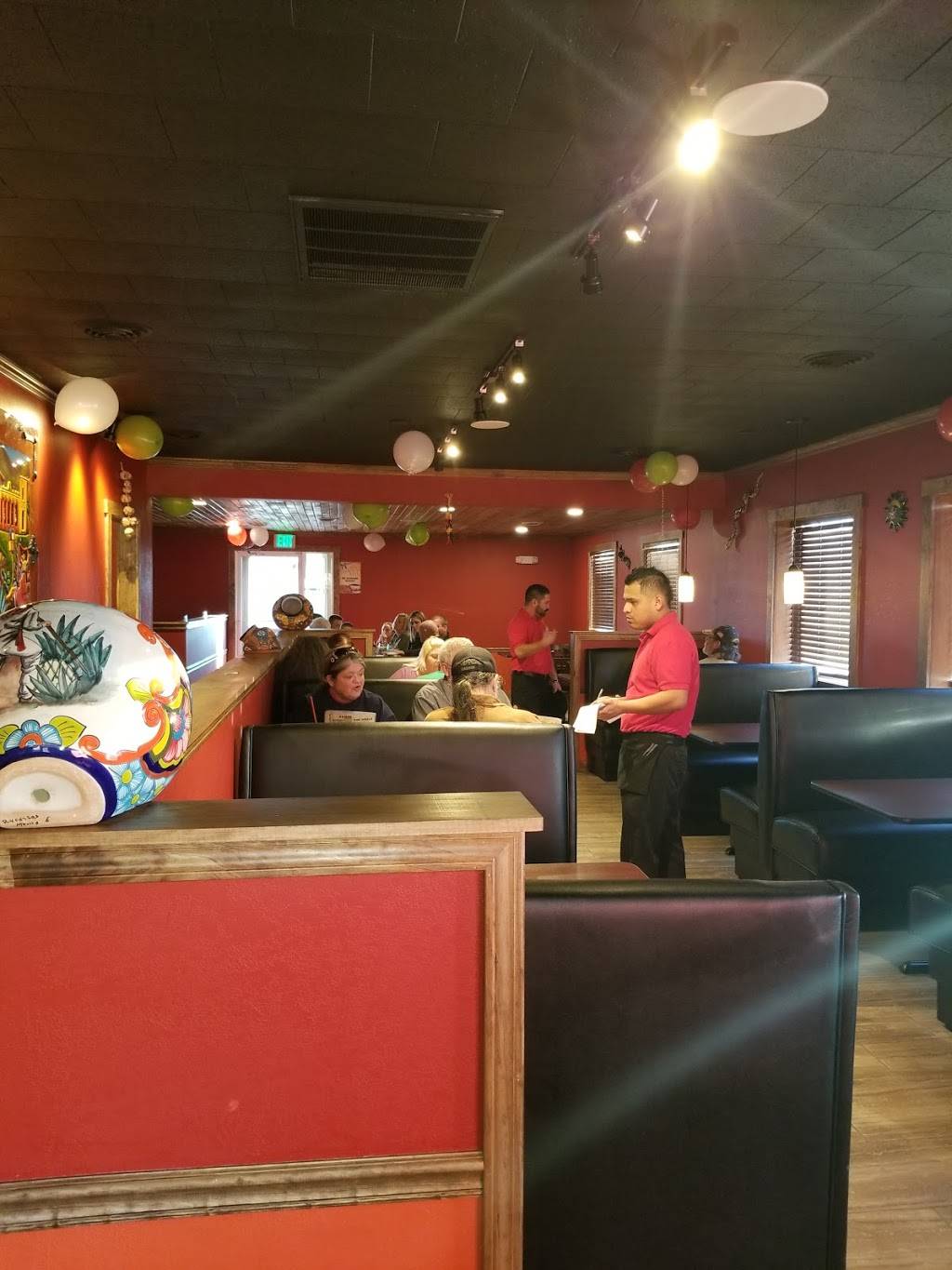 Agave Azul | restaurant | 109 S Old US Hwy 41, Boswell, IN 47921, USA | 7653145025 OR +1 765-314-5025