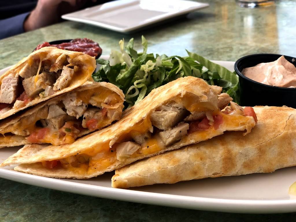 Lakes Tavern & Grill | restaurant | 9240 Hudson Rd, St Paul, MN 55125, USA | 6512872000 OR +1 651-287-2000