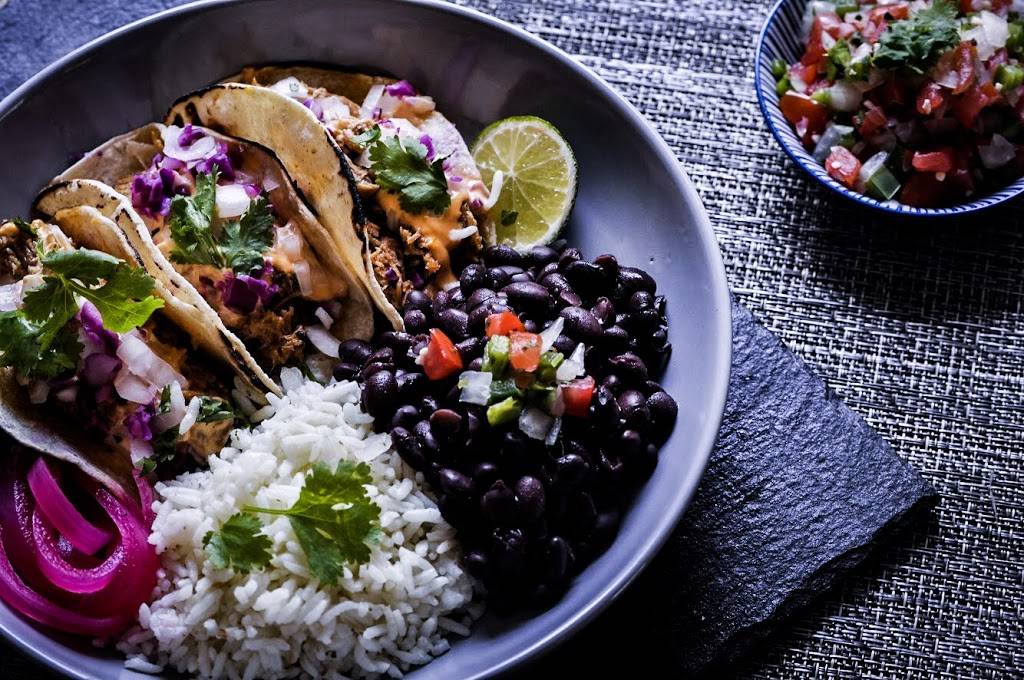 Its Zaul Good Latin Grill | restaurant | 350-A Clinton St, Costa Mesa, CA 92626, USA | 5629991418 OR +1 562-999-1418