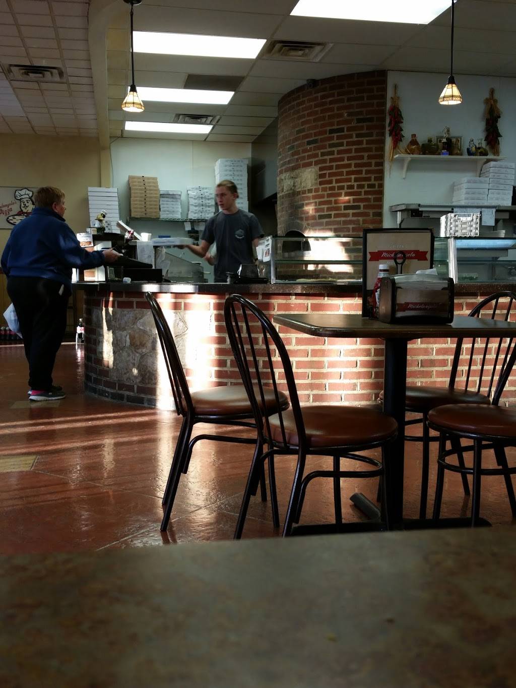 Michelangelos Pizza | restaurant | 1223 Horseshoe Pike, Downingtown, PA 19335, USA | 6102692161 OR +1 610-269-2161