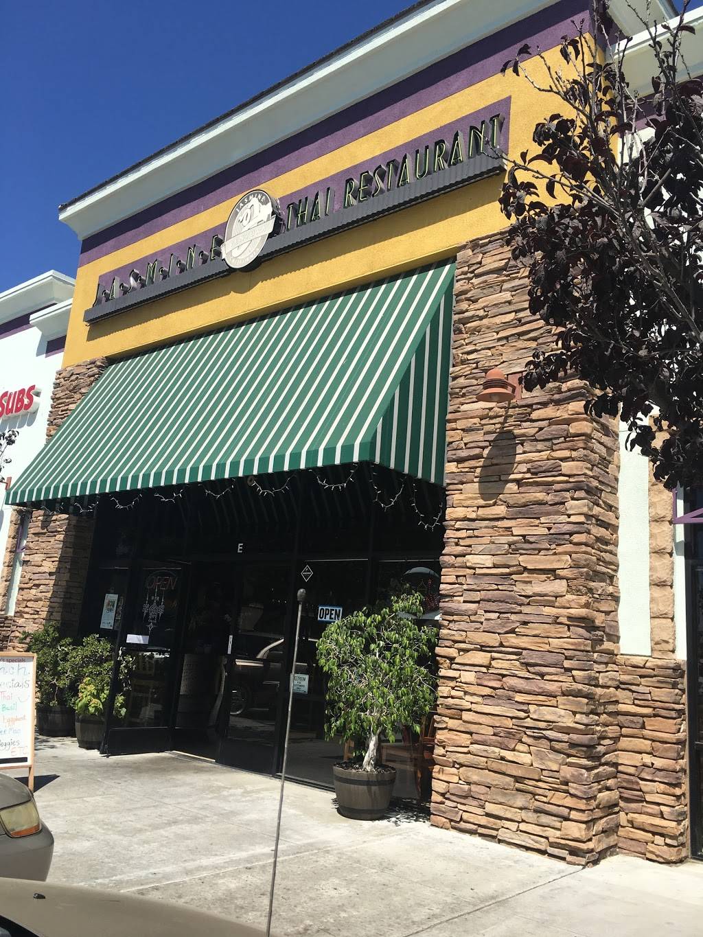 Jasmine Thai Restaurant | restaurant | 1145 S Victoria Ave, Ventura, CA 93003, USA | 8056584861 OR +1 805-658-4861