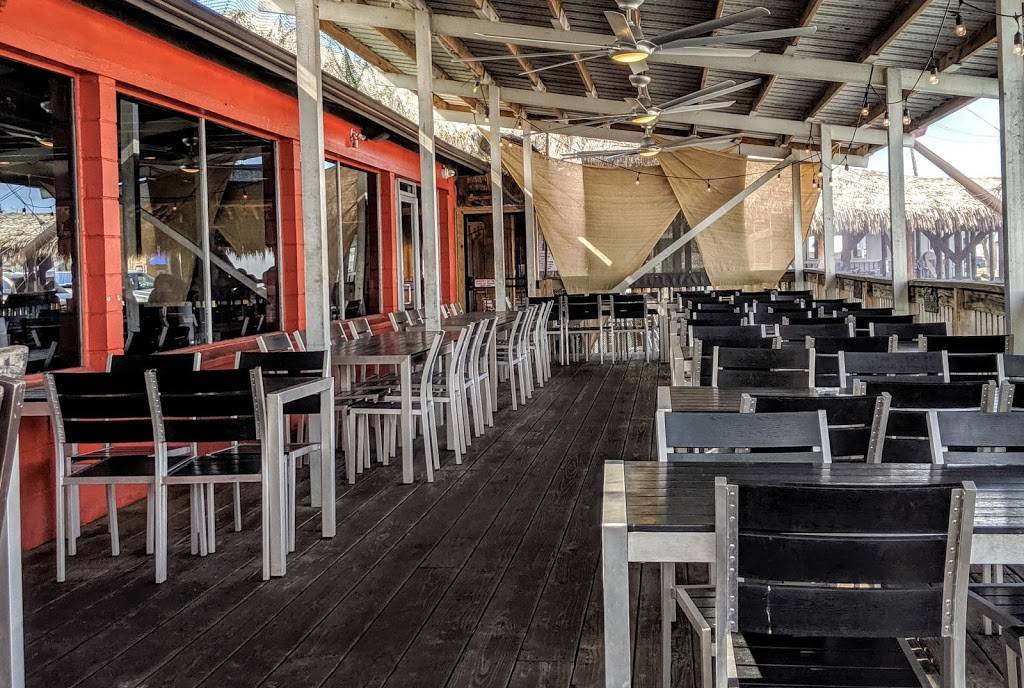 Fins | restaurant | 420 W Cotter Ave, Port Aransas, TX 78373, USA | 3617498646 OR +1 361-749-8646