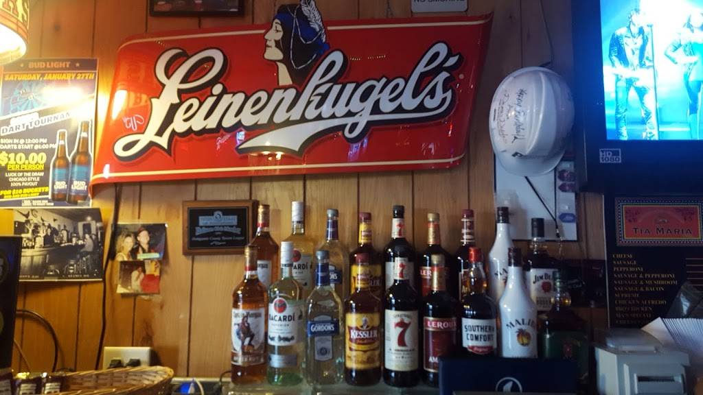 Gords Pub | restaurant | 210 Main St, Neenah, WI 54956, USA | 9207224575 OR +1 920-722-4575