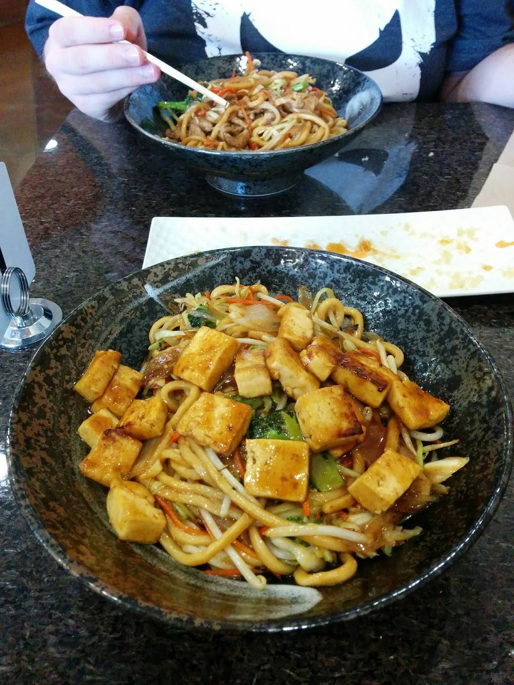 Hasu | Teriyaki and Sushi | restaurant | 25075 Blue Ravine Rd #120, Folsom, CA 95630, USA | 9169837777 OR +1 916-983-7777