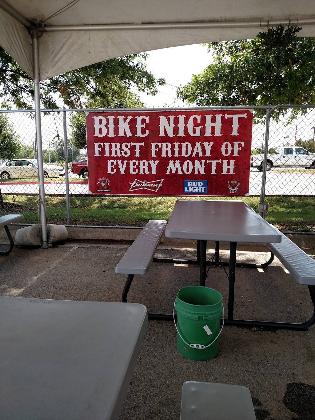 Rockin Pig Saloon Rogers | restaurant | 2407 W Hudson Rd, Rogers, AR 72756, USA | 4796338111 OR +1 479-633-8111