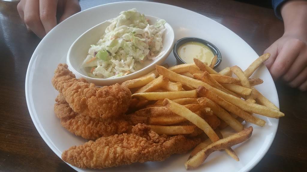 TGI Fridays | restaurant | 1475 Western Ave, Albany, NY 12203, USA | 5184891661 OR +1 518-489-1661