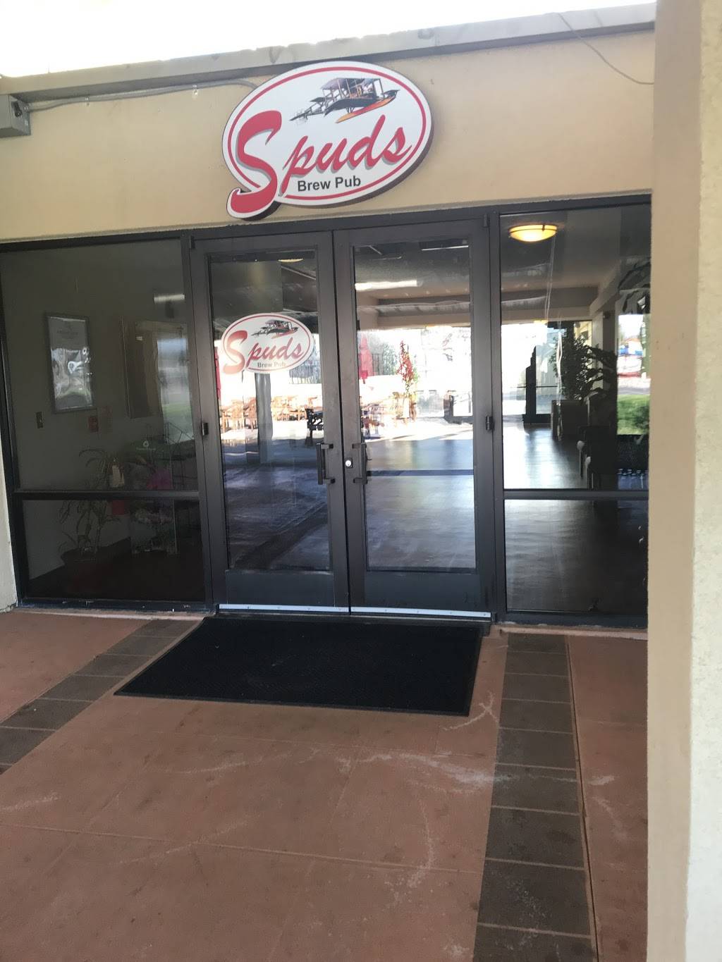 Spuds | restaurant | 870 Franklin Ave, Lemoore, CA 93246, USA | 5599982200 OR +1 559-998-2200