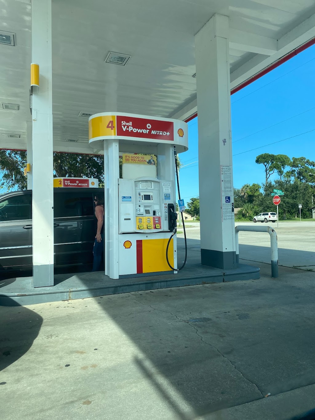 Shell | restaurant | 603 W Indian River Blvd, Edgewater, FL 32132, USA | 3864245662 OR +1 386-424-5662