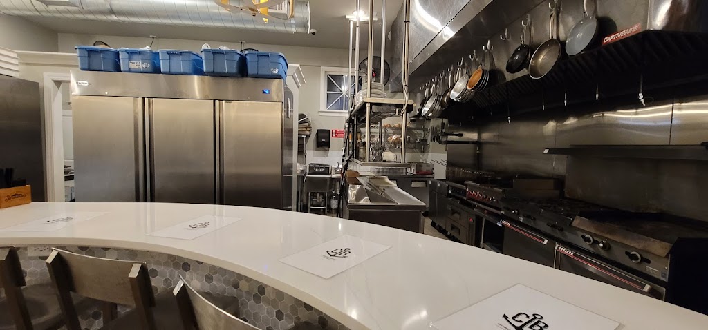 Commodore Bobs Yacht Club | restaurant | 517 University Dr, Starkville, MS 39759, USA | 6622688326 OR +1 662-268-8326