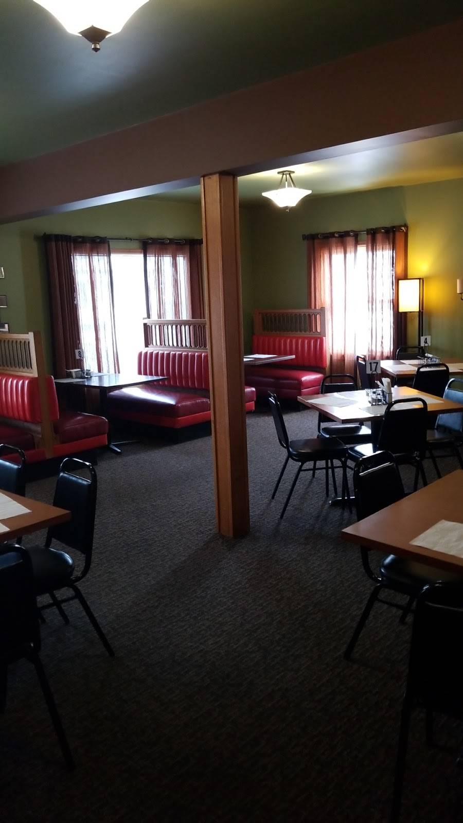 Bummys Haus | restaurant | 1209 Millersville Ave, Howards Grove, WI 53083, USA | 9205652623 OR +1 920-565-2623