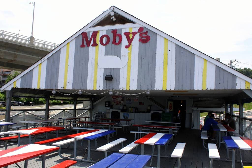 Mobys Lobster Deck | restaurant | 2 Bay Ave, Highlands, NJ 07732, USA | 7328721245 OR +1 732-872-1245