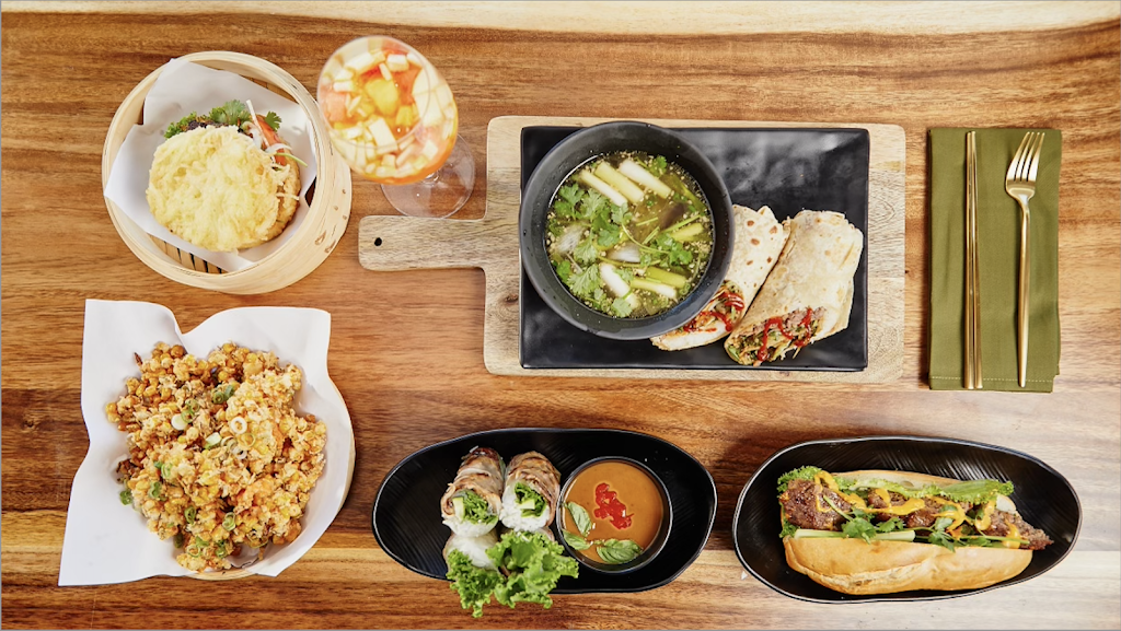 PhoMex | restaurant | 3848 McHenry Ave, Modesto, CA 95356, USA | 2092149450 OR +1 209-214-9450