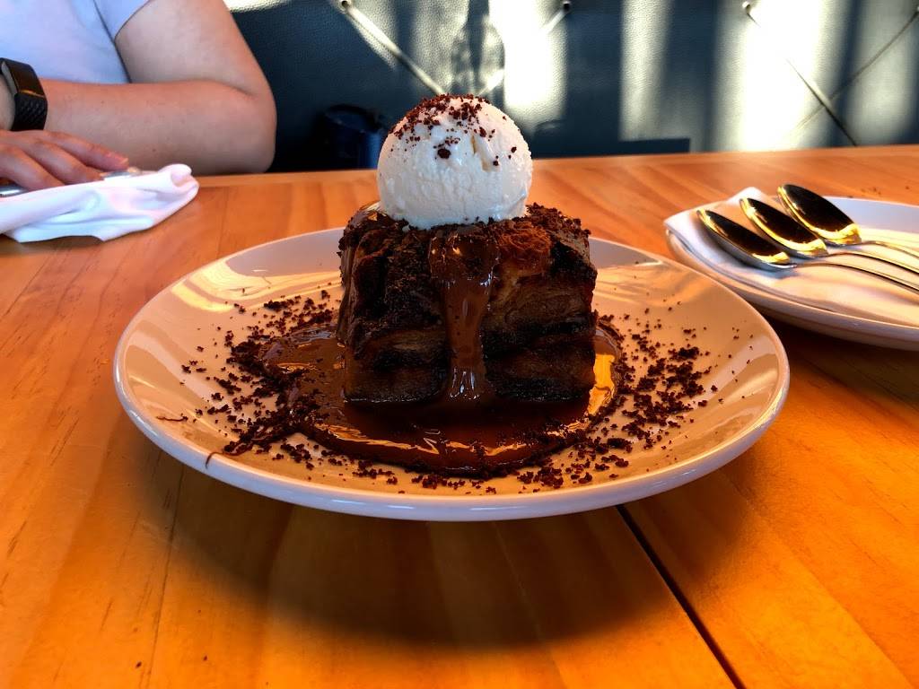 Beebes | restaurant | 38-28 27th St, Queens, NY 11101, USA | 7182082895 OR +1 718-208-2895