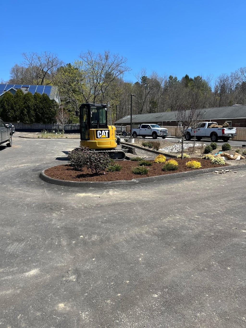 Starbucks | cafe | 145 Housatonic St, Lee, MA 01238, USA | 4133274959 OR +1 413-327-4959