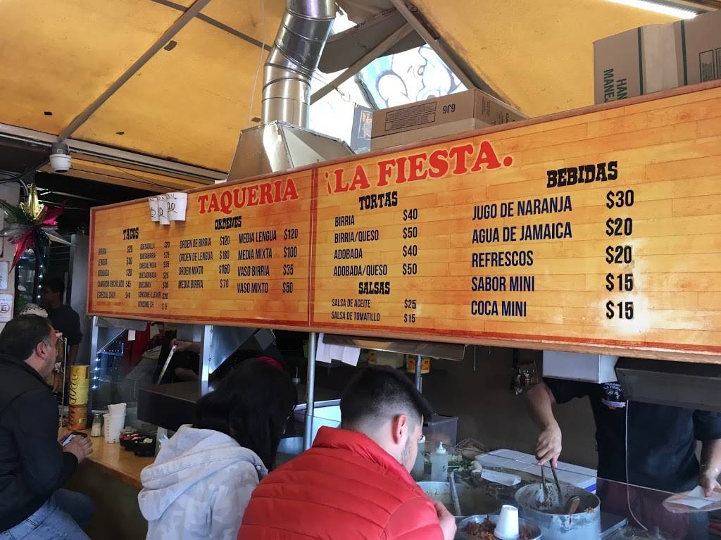 Tacos de Birria "Fiesta" | restaurant | Colinas Debaja California, 22647 Tijuana, B.C., Mexico | 016645319636 OR +52 664 531 9636